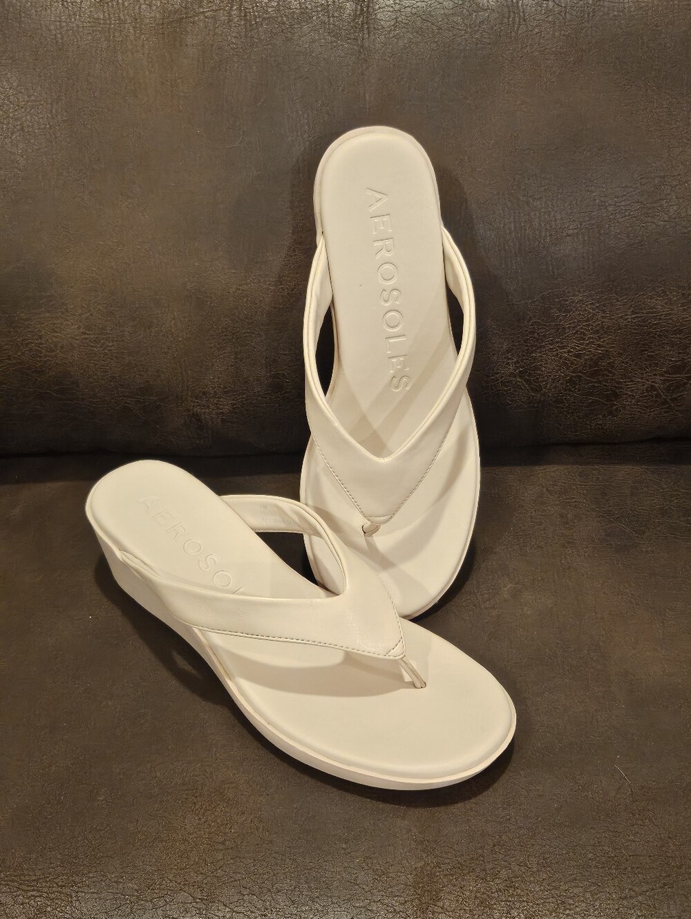 7 Aerosoles Nude Blush  Wedge Flip-Flop Sandals Soft Upper
